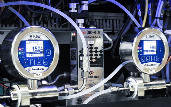 Ultrasonic flow meter for low flow rates